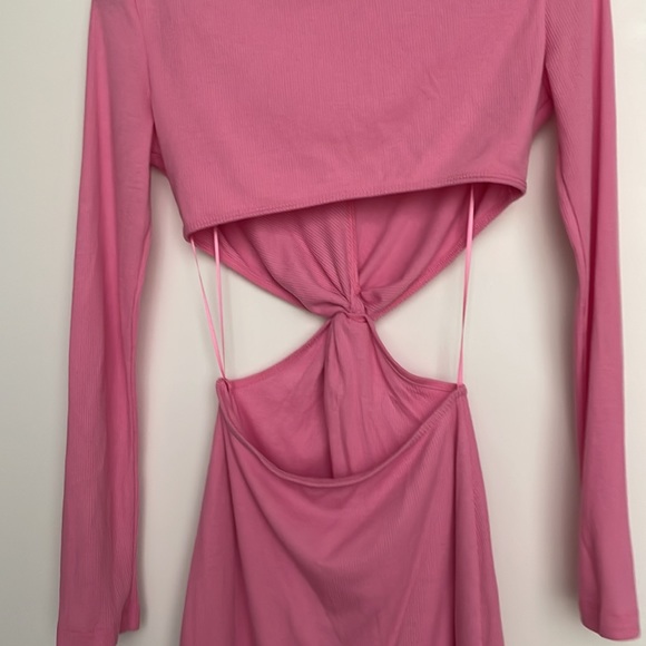 Dress (side cut outs) - Picture 7 of 9